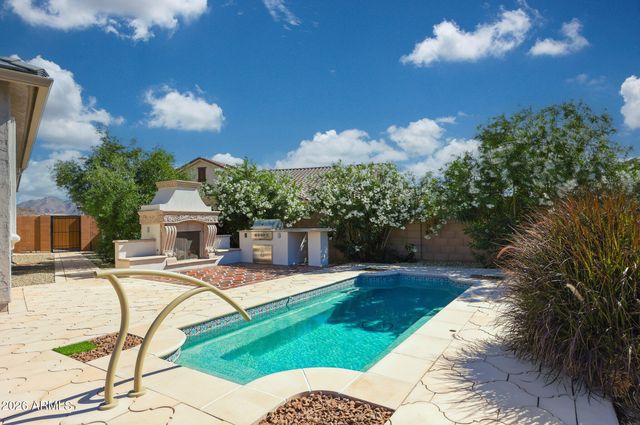 16486 W VALENCIA Drive, Goodyear, AZ 85338