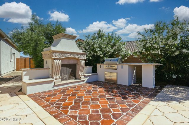 16486 W VALENCIA Drive, Goodyear, AZ 85338