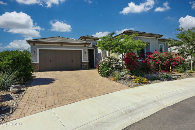 16486 W VALENCIA Drive, Goodyear, AZ 85338