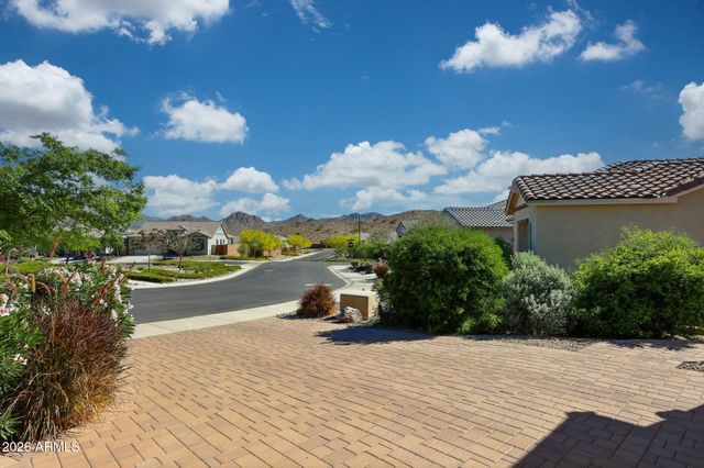 16486 W VALENCIA Drive, Goodyear, AZ 85338