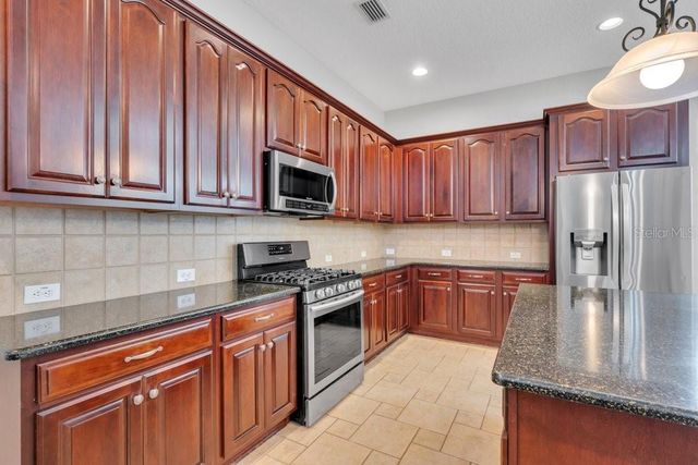 16007 MULBERRYPARK CIRCLE, Lithia, FL 33547