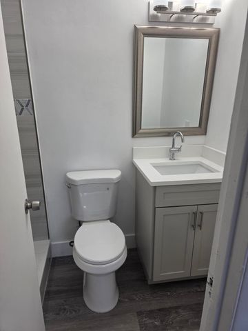 4010 NE 6th Avenue, Deerfield Beach, FL 33064