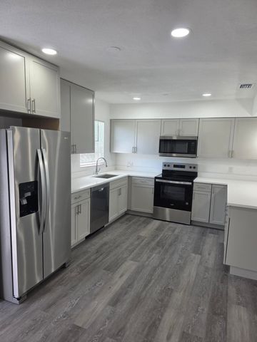4010 NE 6th Avenue, Deerfield Beach, FL 33064