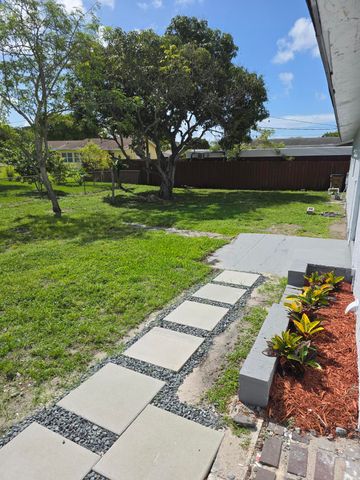 4010 NE 6th Avenue, Deerfield Beach, FL 33064
