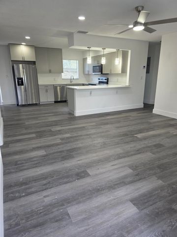 4010 NE 6th Avenue, Deerfield Beach, FL 33064