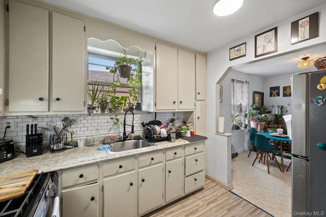 2745 Woodhull Avenue, Bronx, NY 10469