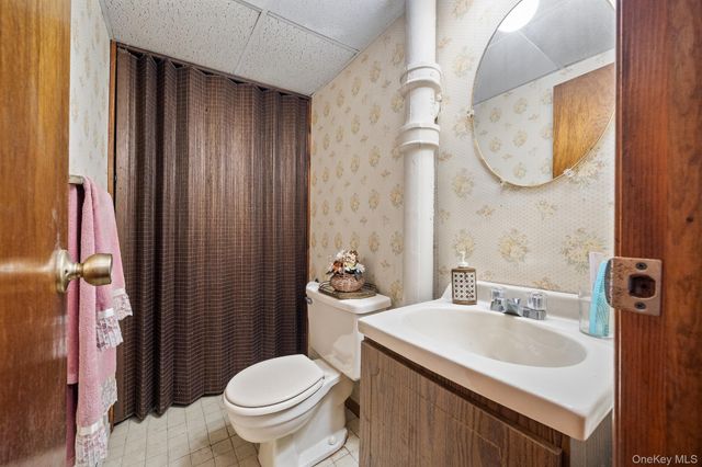 2745 Woodhull Avenue, Bronx, NY 10469