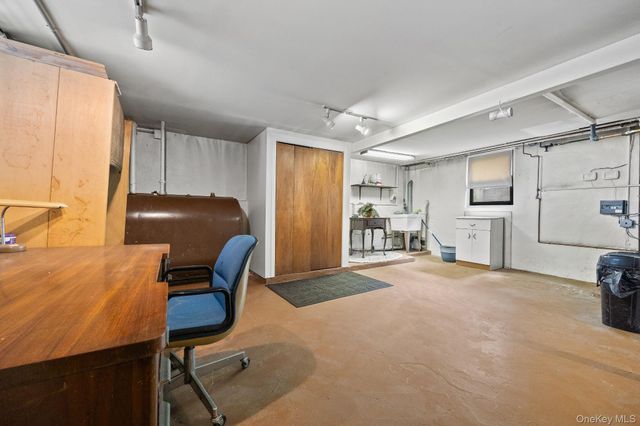 2745 Woodhull Avenue, Bronx, NY 10469