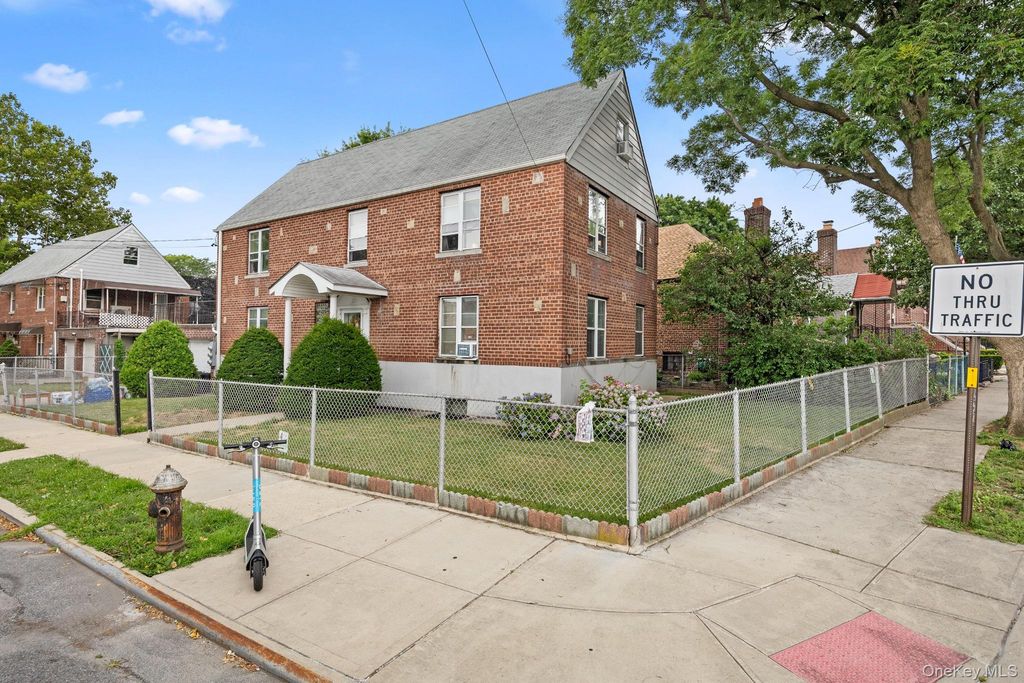 2745 Woodhull Avenue, Bronx, NY 10469