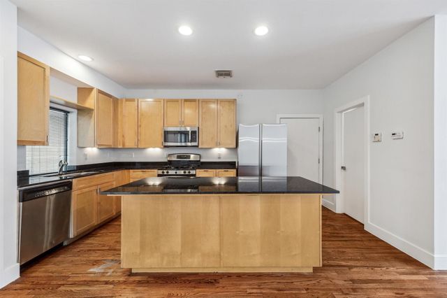 4427 Eigel Street, Houston, TX 77007