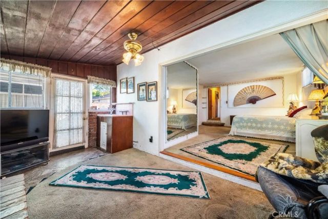 3266 Maine Avenue, Long Beach, CA 90806