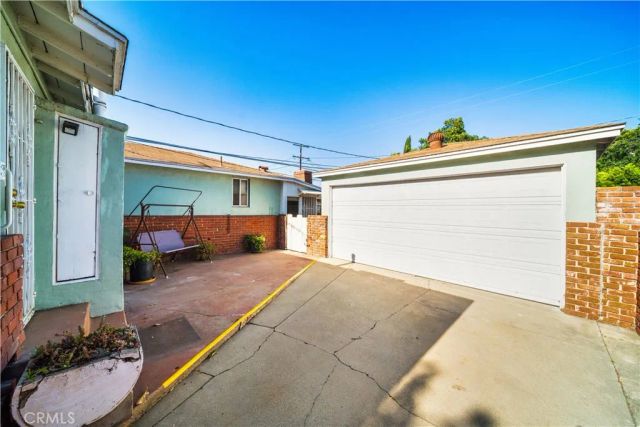 3266 Maine Avenue, Long Beach, CA 90806