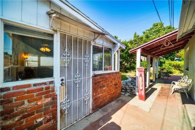 3266 Maine Avenue, Long Beach, CA 90806
