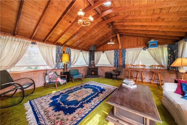 3266 Maine Avenue, Long Beach, CA 90806