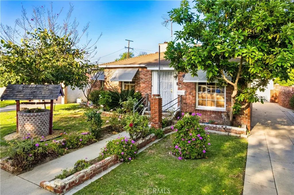 3266 Maine Avenue, Long Beach, CA 90806