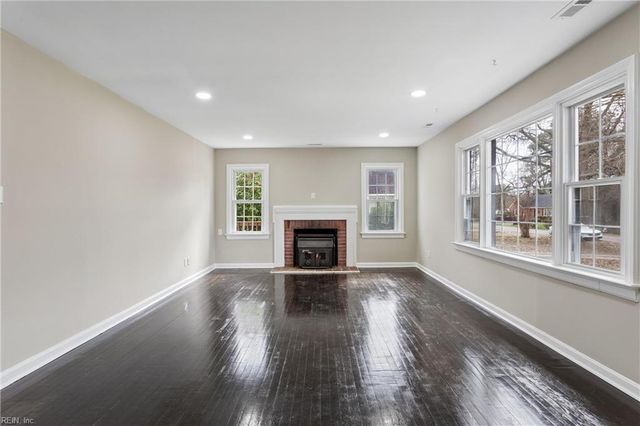 915 Jackson DR, Williamsburg, VA 23185