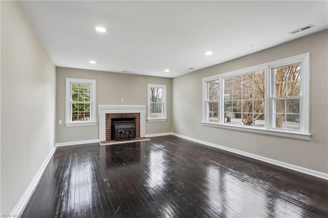 915 Jackson DR, Williamsburg, VA 23185