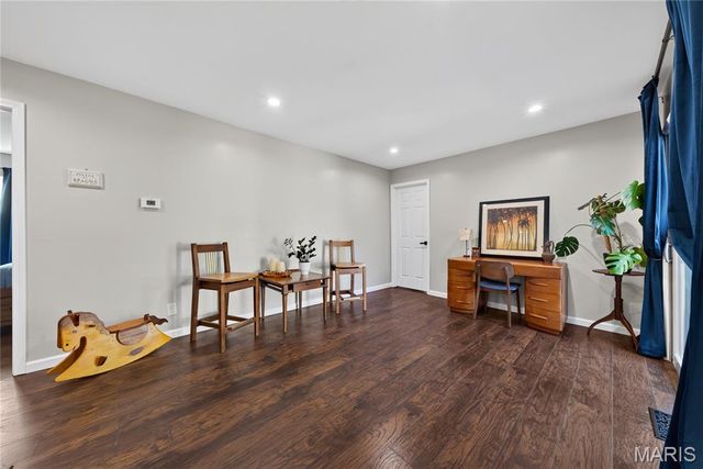 202 Rue Grand Drive, Lake St Louis, MO 63367