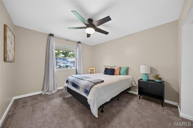 202 Rue Grand Drive, Lake St Louis, MO 63367