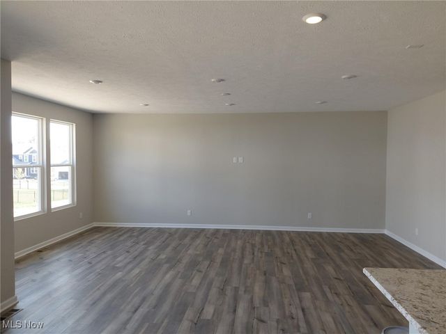 3797 Jacobs Lane, Green, OH 44685