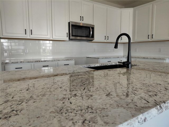 3797 Jacobs Lane, Green, OH 44685