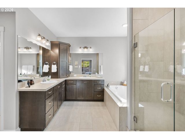 16710 Ne 98TH St, Vancouver, WA 98682