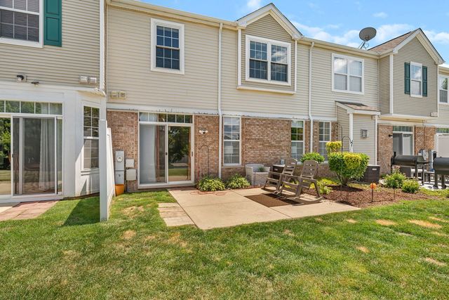 1047 Heron Circle, Joliet, IL 60431