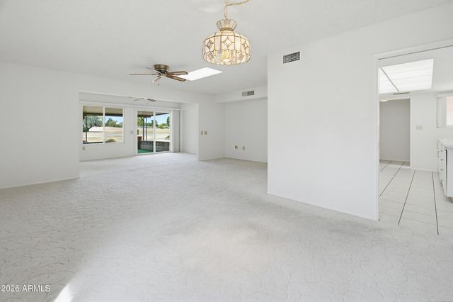 10326 W HIGHWOOD Lane, Sun City, AZ 85373