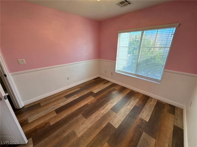 8233 Shaded Arbors Street, Las Vegas, NV 89139