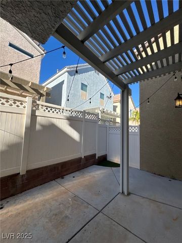 8233 Shaded Arbors Street, Las Vegas, NV 89139