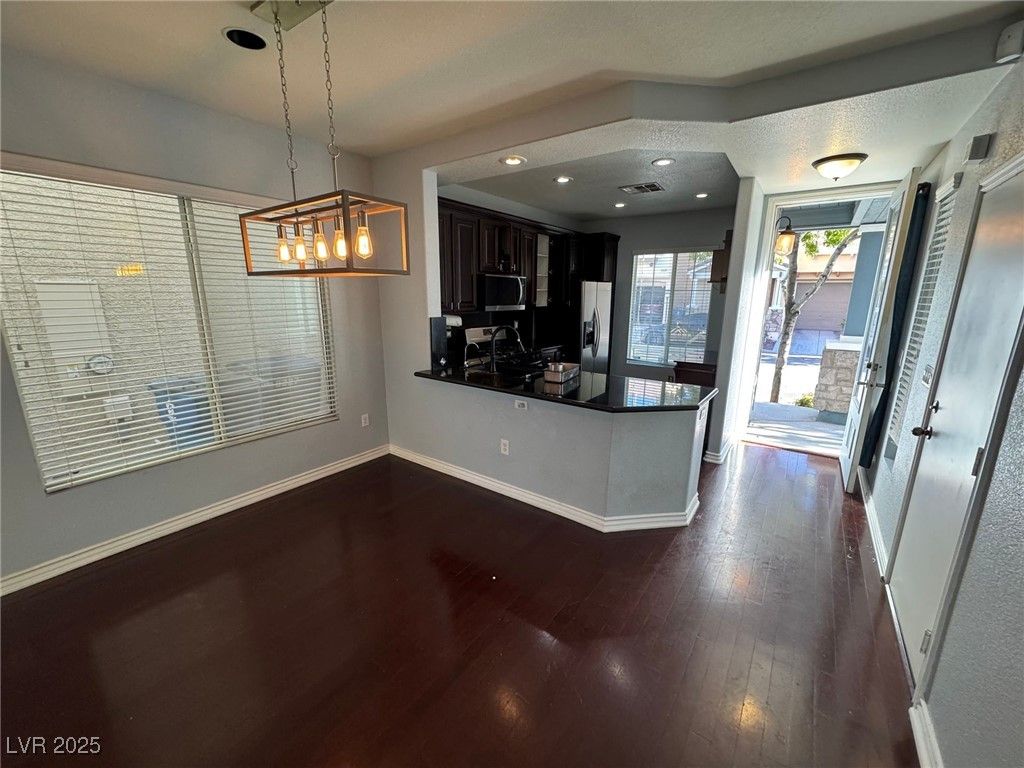 8233 Shaded Arbors Street, Las Vegas, NV 89139