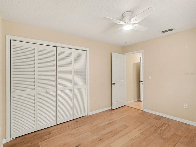 5325 GARDENS DR, Sarasota, FL 34243
