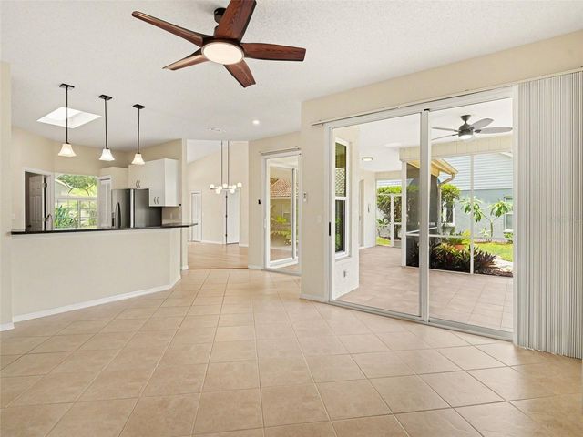 5325 GARDENS DR, Sarasota, FL 34243