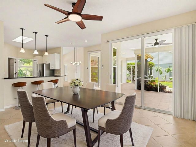 5325 GARDENS DR, Sarasota, FL 34243
