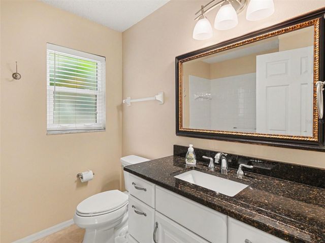5325 GARDENS DR, Sarasota, FL 34243