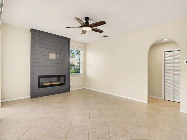 5325 GARDENS DR, Sarasota, FL 34243