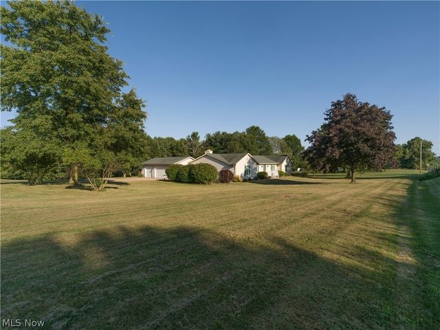 6840 Akron Avenue NW, Canal Fulton, OH 44614