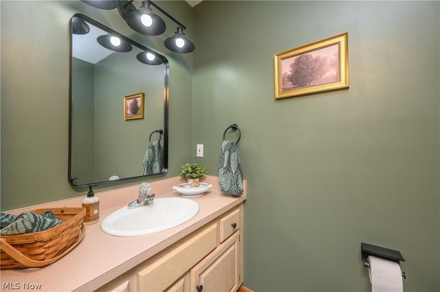 6840 Akron Avenue NW, Canal Fulton, OH 44614