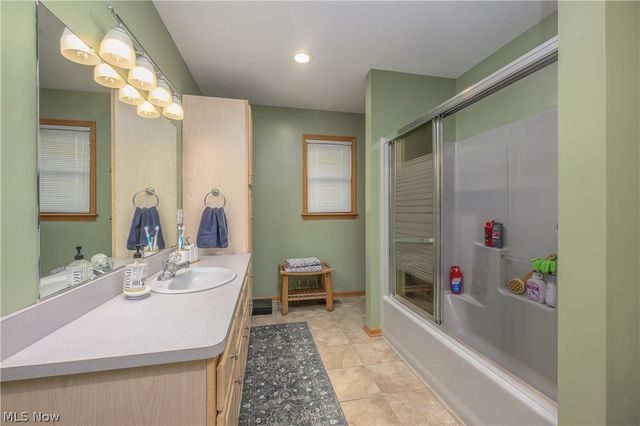 6840 Akron Avenue NW, Canal Fulton, OH 44614