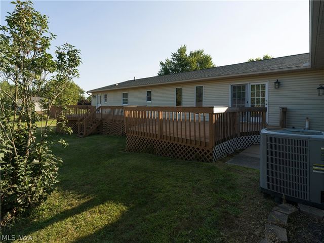 6840 Akron Avenue NW, Canal Fulton, OH 44614