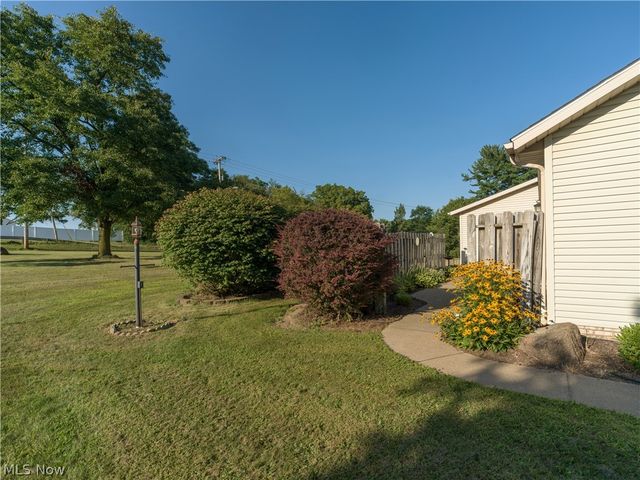 6840 Akron Avenue NW, Canal Fulton, OH 44614