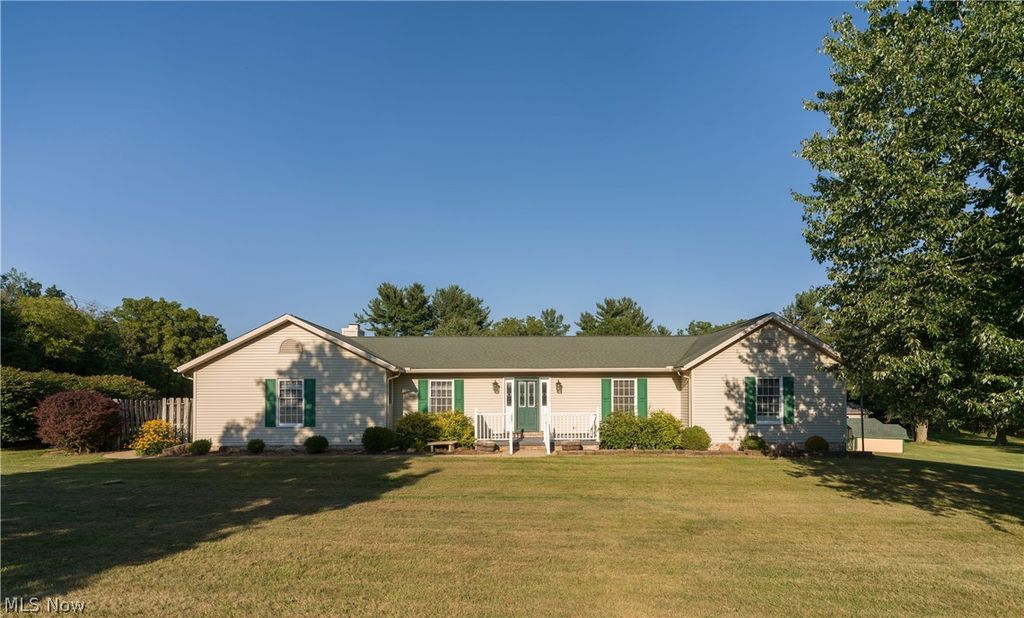 6840 Akron Avenue NW, Canal Fulton, OH 44614
