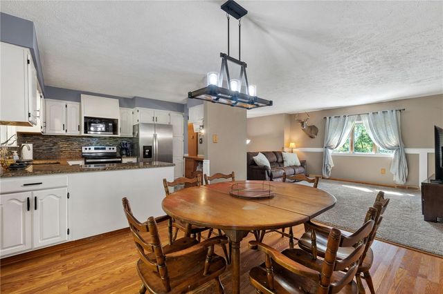 954 S Sunset Beach Rd, Buffalo Twp, PA 15323