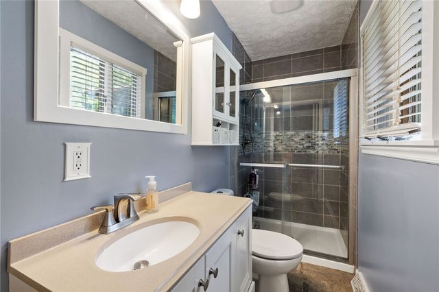 954 S Sunset Beach Rd, Buffalo Twp, PA 15323