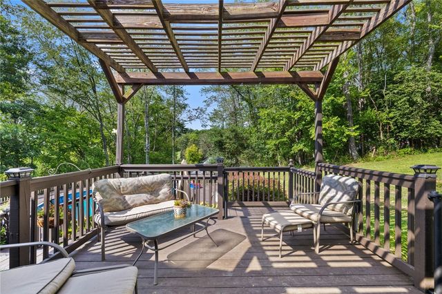 954 S Sunset Beach Rd, Buffalo Twp, PA 15323