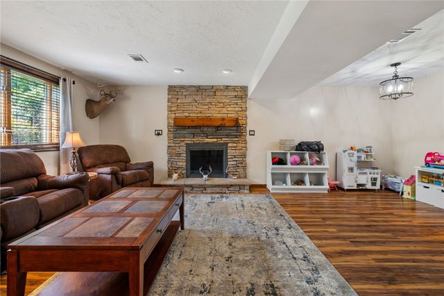 954 S Sunset Beach Rd, Buffalo Twp, PA 15323