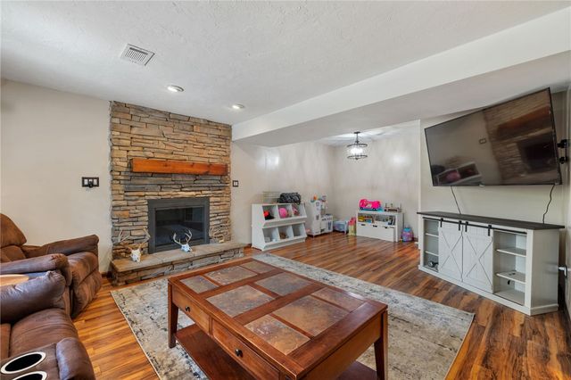 954 S Sunset Beach Rd, Buffalo Twp, PA 15323