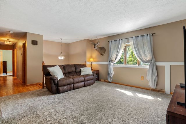 954 S Sunset Beach Rd, Buffalo Twp, PA 15323