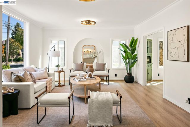 3153 Sheffield Ave, Oakland, CA 94602
