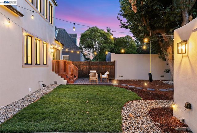 3153 Sheffield Ave, Oakland, CA 94602